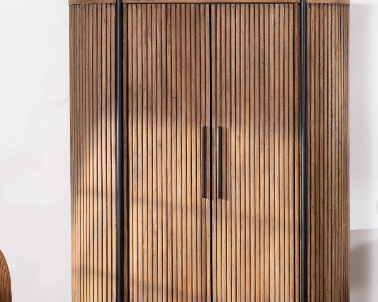 Meuble House Armoirette arrondie 120 cm en bois exotiques "Troms" New