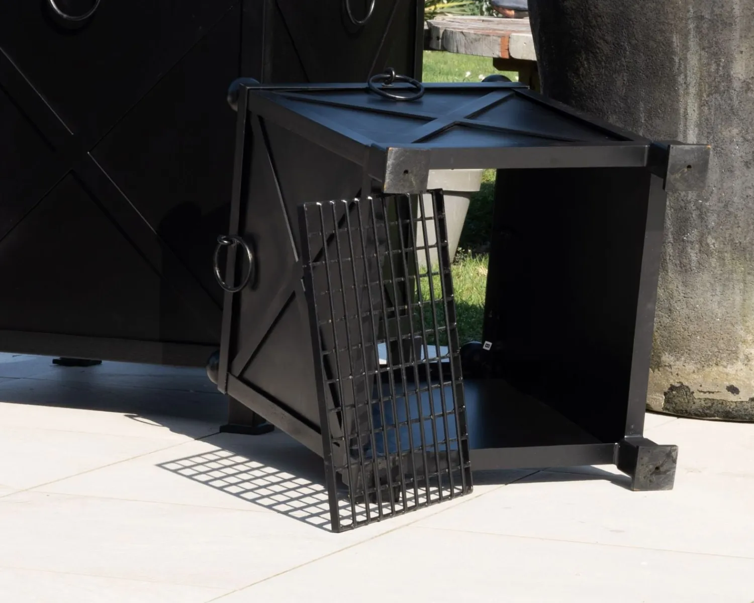 Meuble House Bac décoratif pour plantes d'agréments 55 cm en métal noir "Gardénia" Online