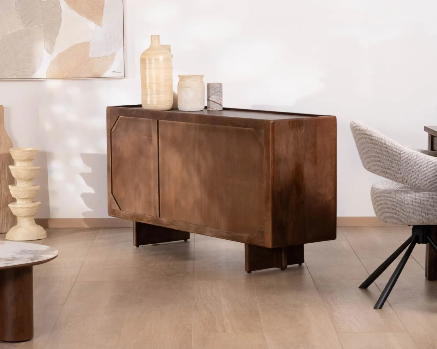 Meuble House Bahut rétro en manguier massif avec tiroirs teinte noyer "Odessa" 150 cm Online