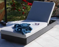 Meuble House Bain de soleil aluminium et tissu gris clair 1 place