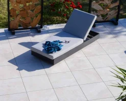 Meuble House Bain de soleil aluminium et tissu gris clair 1 place