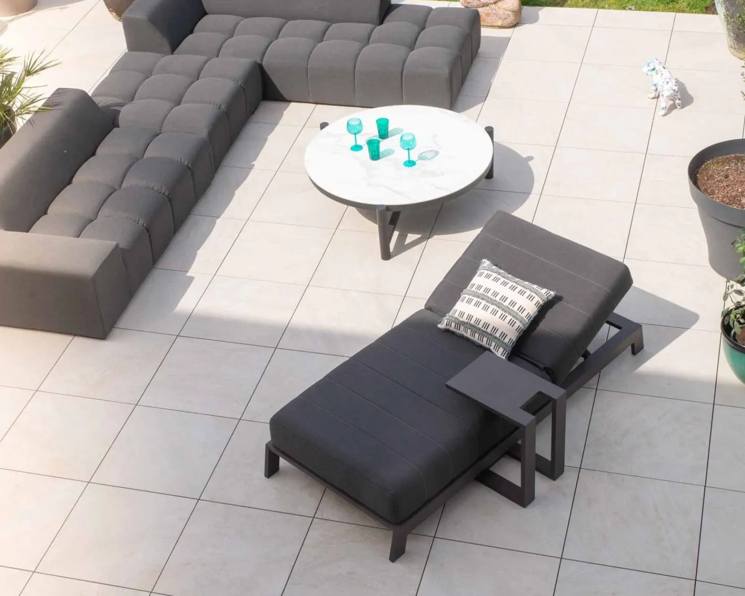 Meuble House Bain de soleil 90 cm de large en aluminium noir et matelas gris "Terrasse" Online