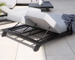 Meuble House Bain de soleil double tissu Sunbrella gris clair structure aluminium noire