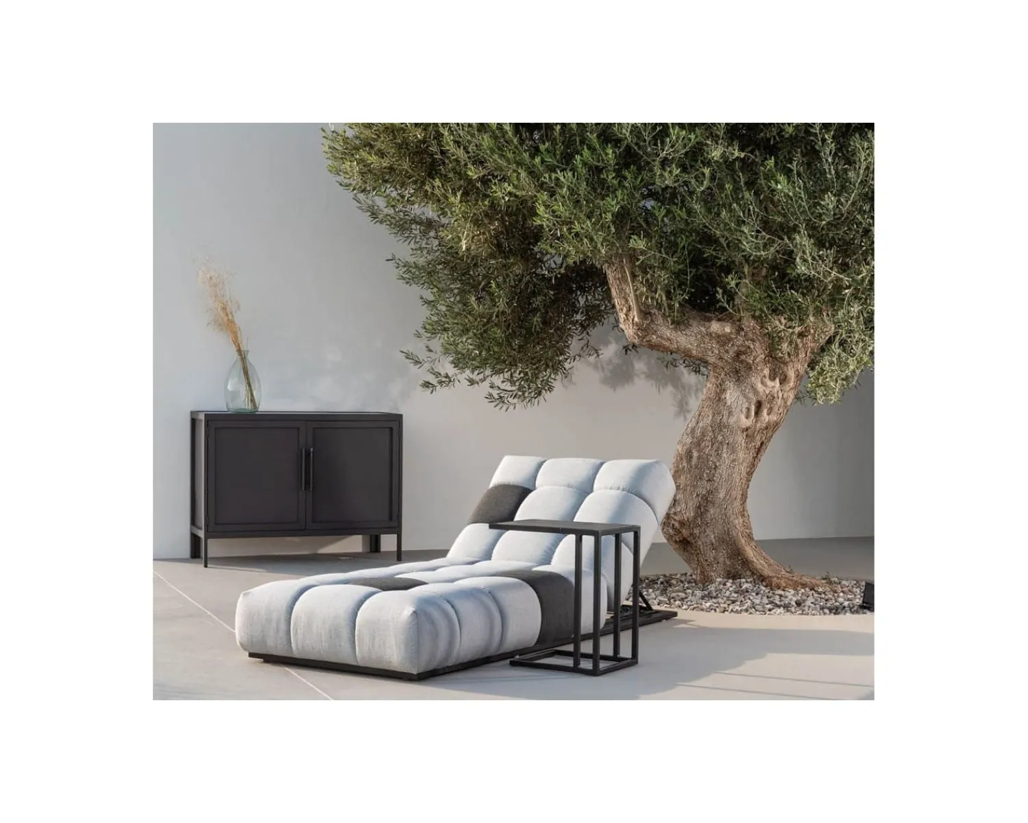 Meuble House Bain de soleil en tissu Sunbrella gris clair et foncé "Lazy Beach"