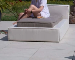 Meuble House Bain de soleil une place taupe et beige esprit futon