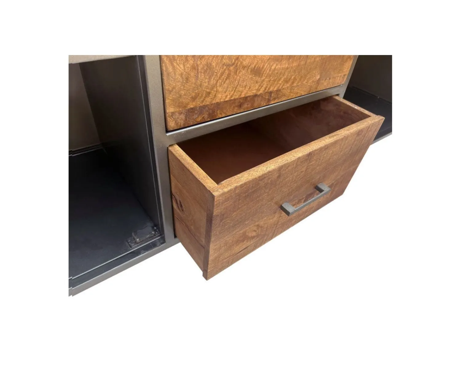 Meuble House Buffet bas industriel métal gris et bois de manguier massif "Vista" Outlet