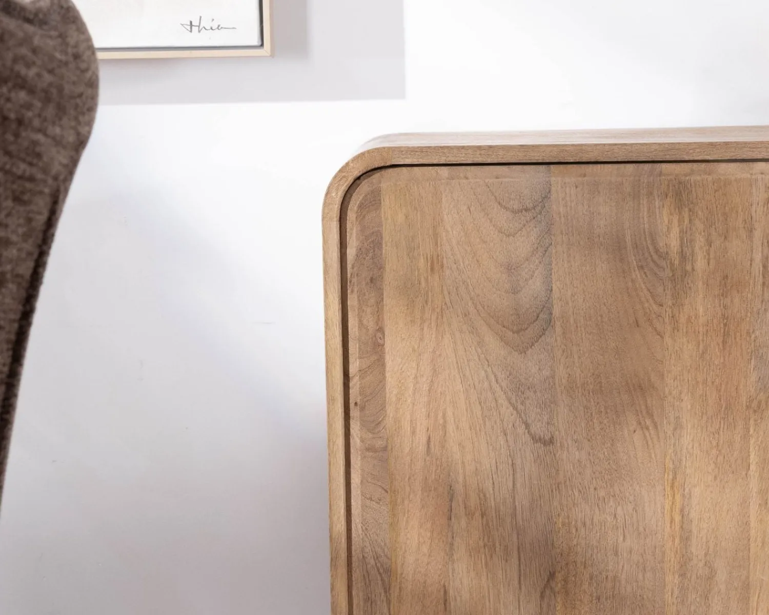 Meuble House Buffet 140 cm style pop en manguier "Plume" 3 portes Hot