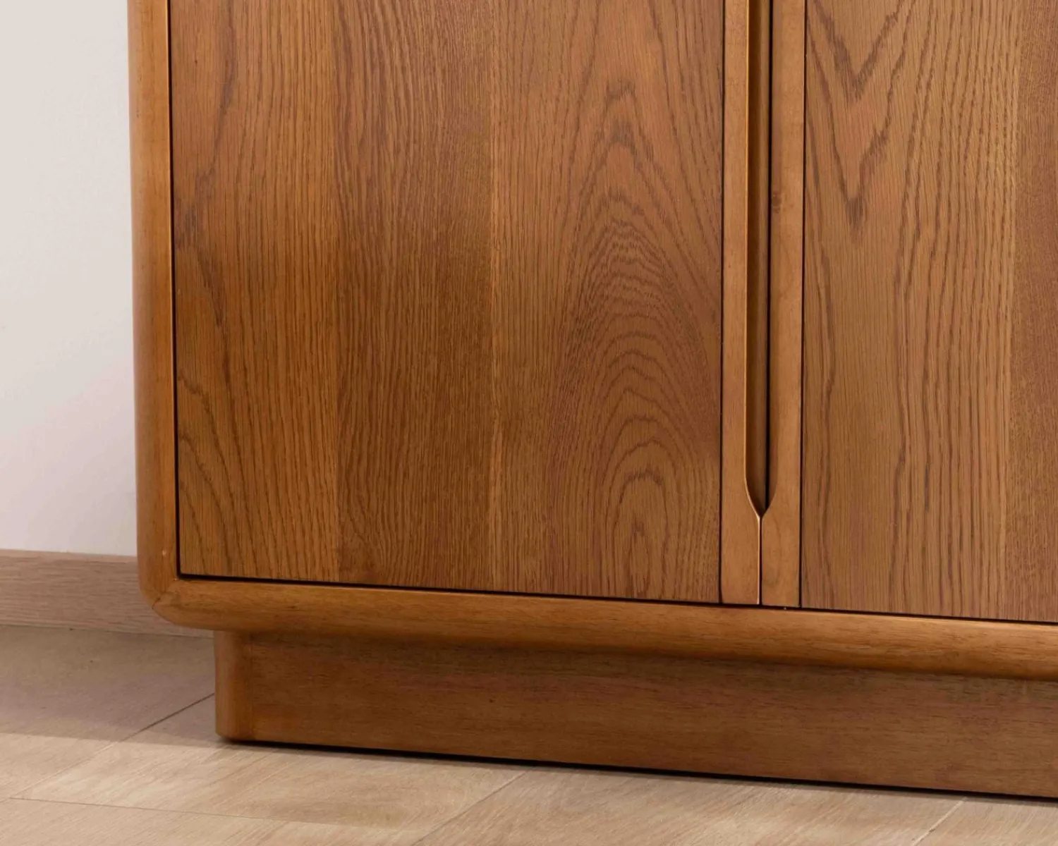 Meuble House Buffet contemporain 4 portes "Laumie" teinte chêne Discount