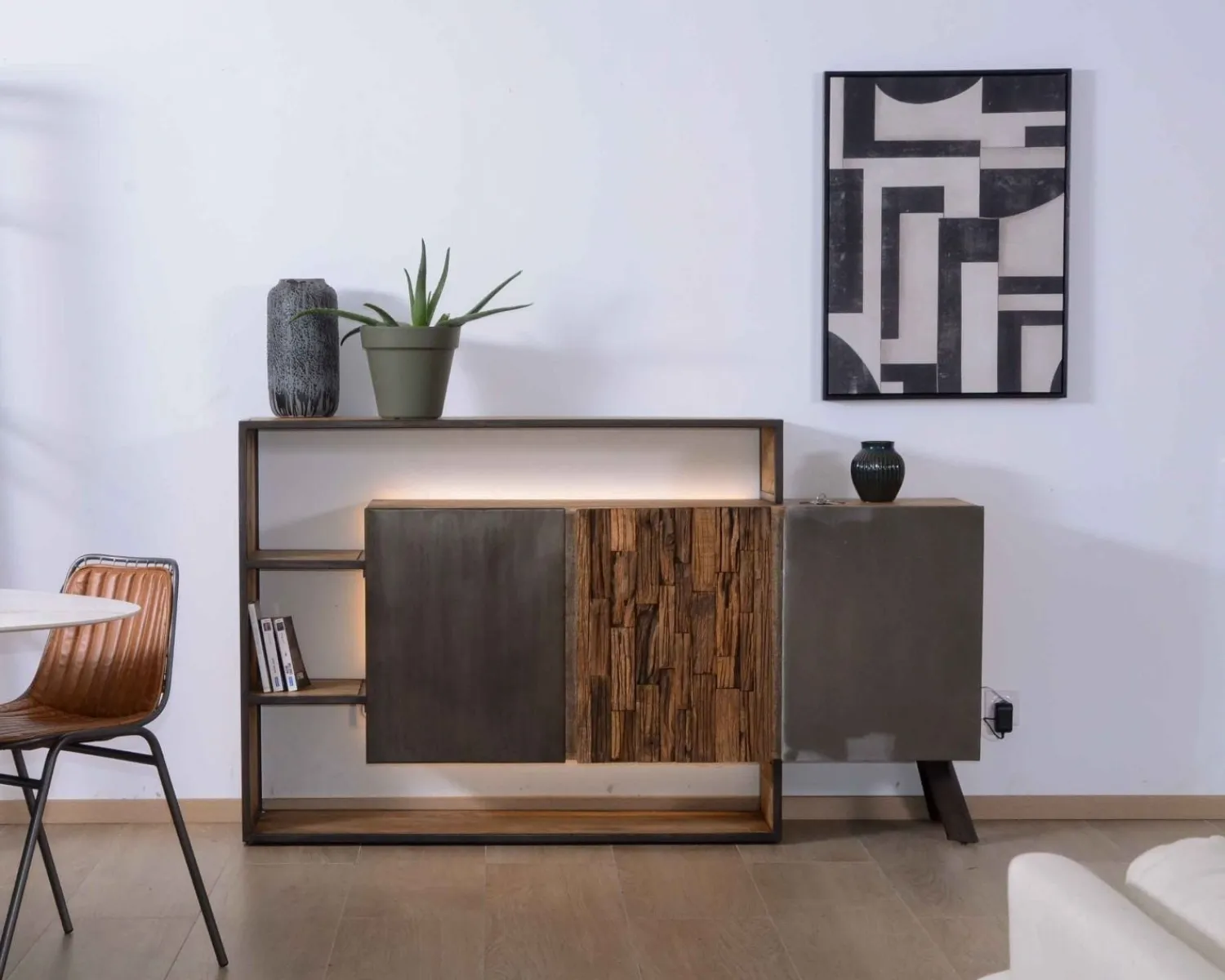 Meuble House Buffet design bois massif avec LED et décor métal et ciment "Mezzo"