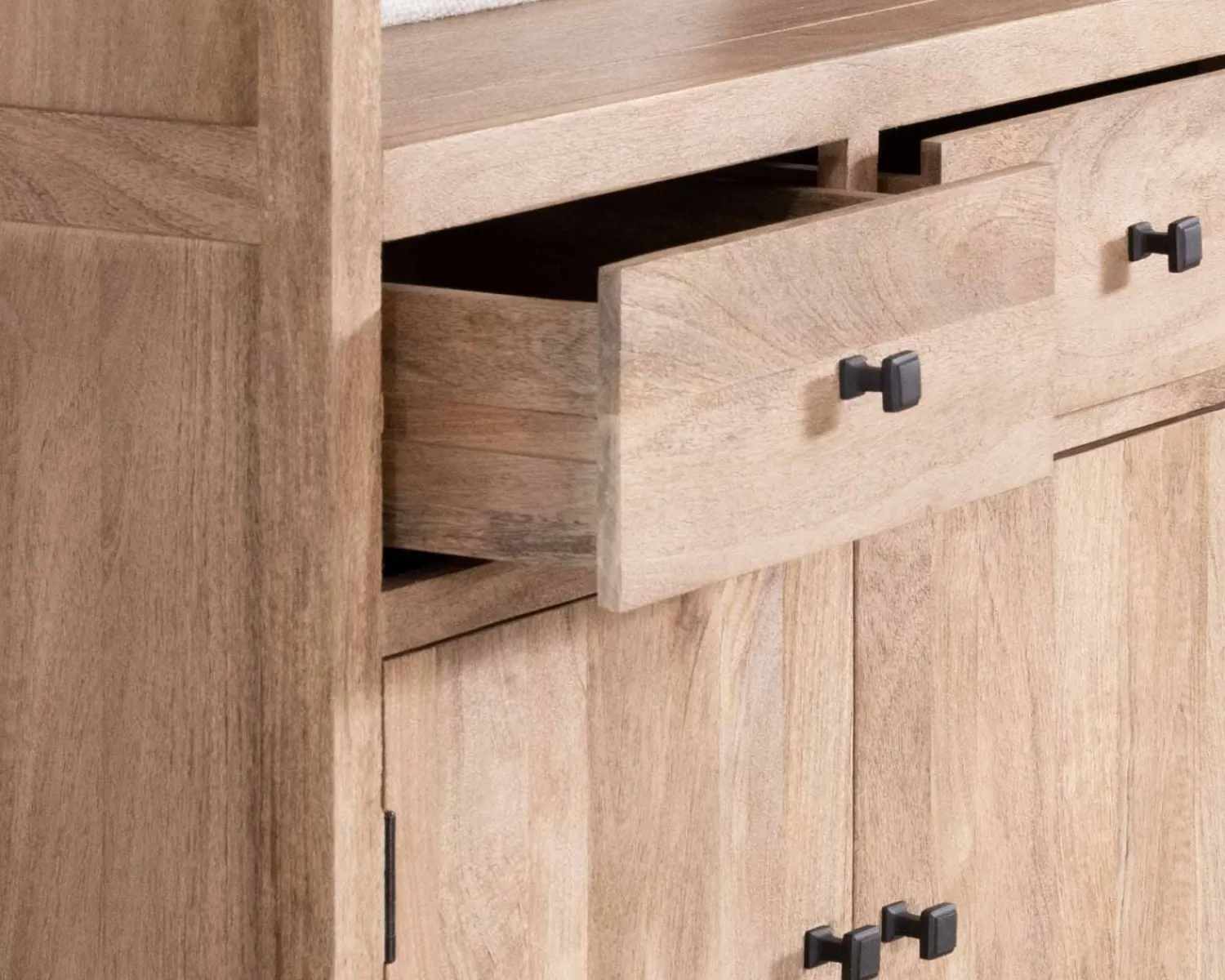 Meuble House Buffet haut en manguier massif finition sablée largeur 87cm "Maestro" Online