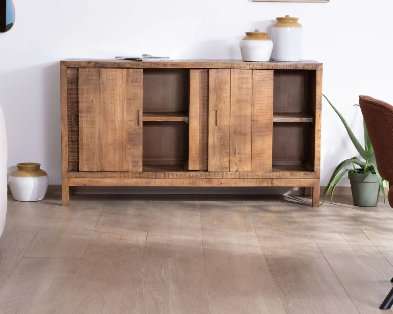 Meuble House Buffet 4 portes coulissantes en manguier massif "Aruna" style ethnique chic Best