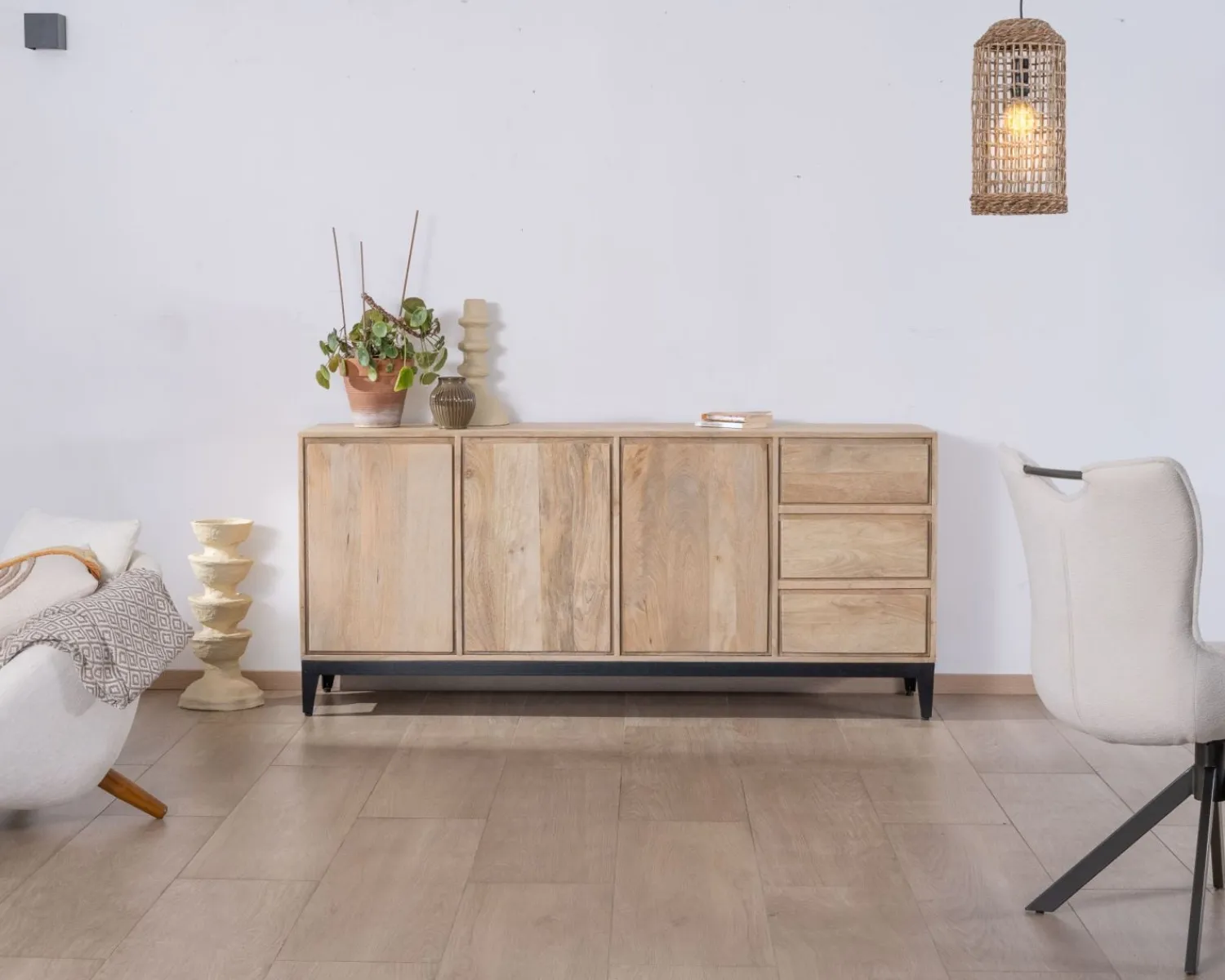 Meuble House Buffet épuré en manguier massif 180 cm 3 portes et tiroirs "Gola" Sale