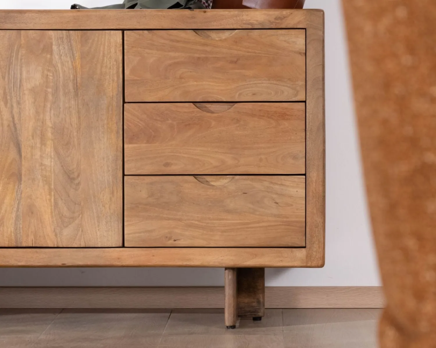 Meuble House Buffet rétro en manguier massif avec tiroirs finition naturelle "Odely" 150 cm New