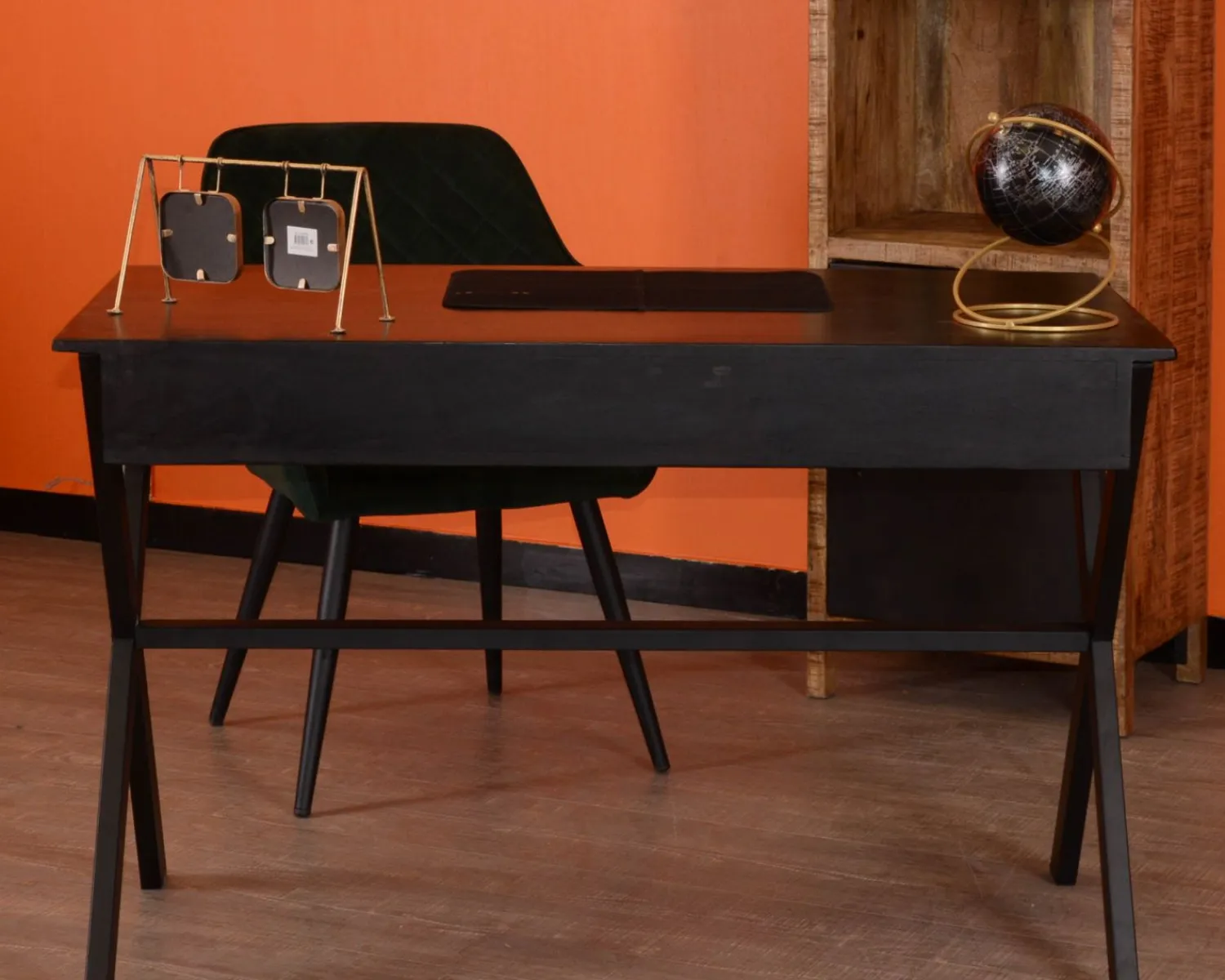 Meuble House Bureau noir en bois et métal 120cm "Atelier"