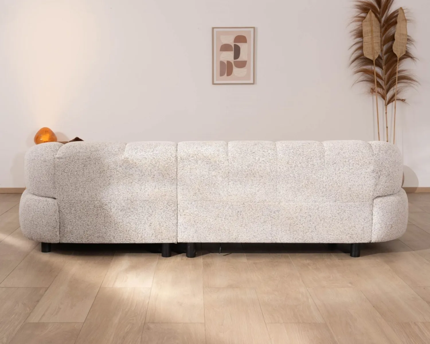 Meuble House Canapé avec assise électrique et méridienne à droite "Syltan" tissu blanc cassé tramé Discount
