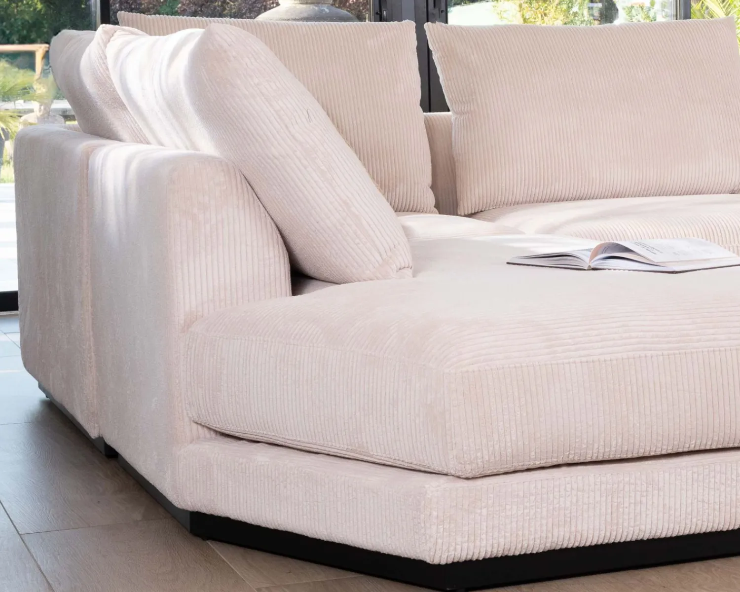 Meuble House Canapé confort en velours côtelé beige avec méridienne design "Cyrano" Clearance