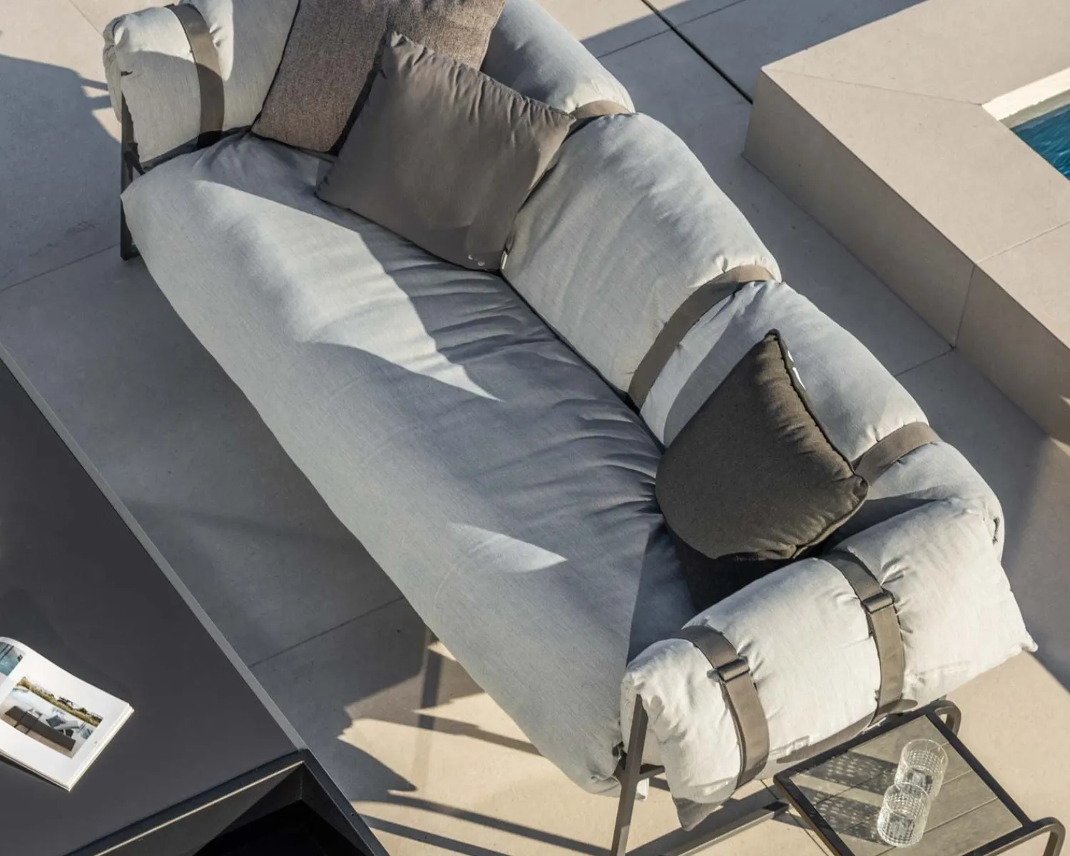 Meuble House Canapé de terrasse 3 places matelassé tissu Sunbrella gris clair "Paquetage" Discount