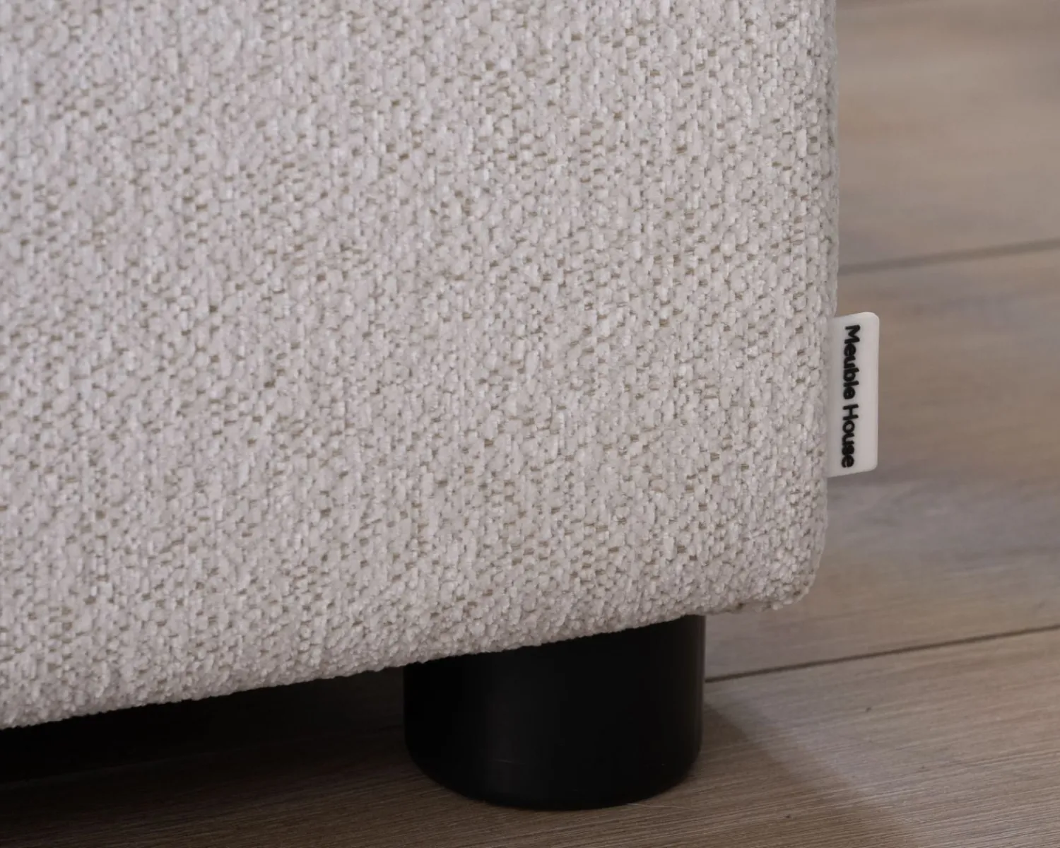 Meuble House Canapé 3 places avec pouf ottoman carré en tissu doux et bouclé blanc chiné "Tuléar" Clearance