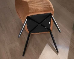 Meuble House Chaise contemporaine en velours cuivré avec accoudoirs "Scotty" et pieds métal noir Discount