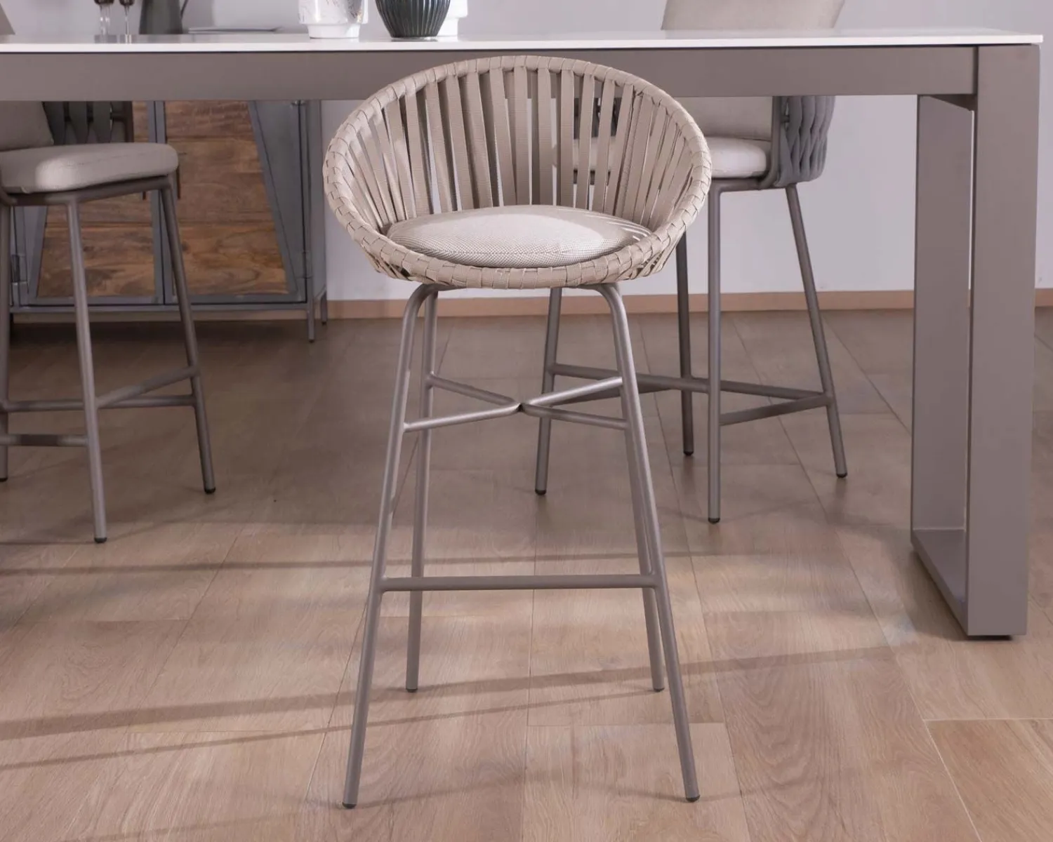 Meuble House Chaise de bar d'extérieur en aluminium gris champagne et dossier en corde tendue Discount