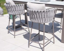 Meuble House Chaise de bar ultra chic dossier en tissu tressé gris et pieds aluminium