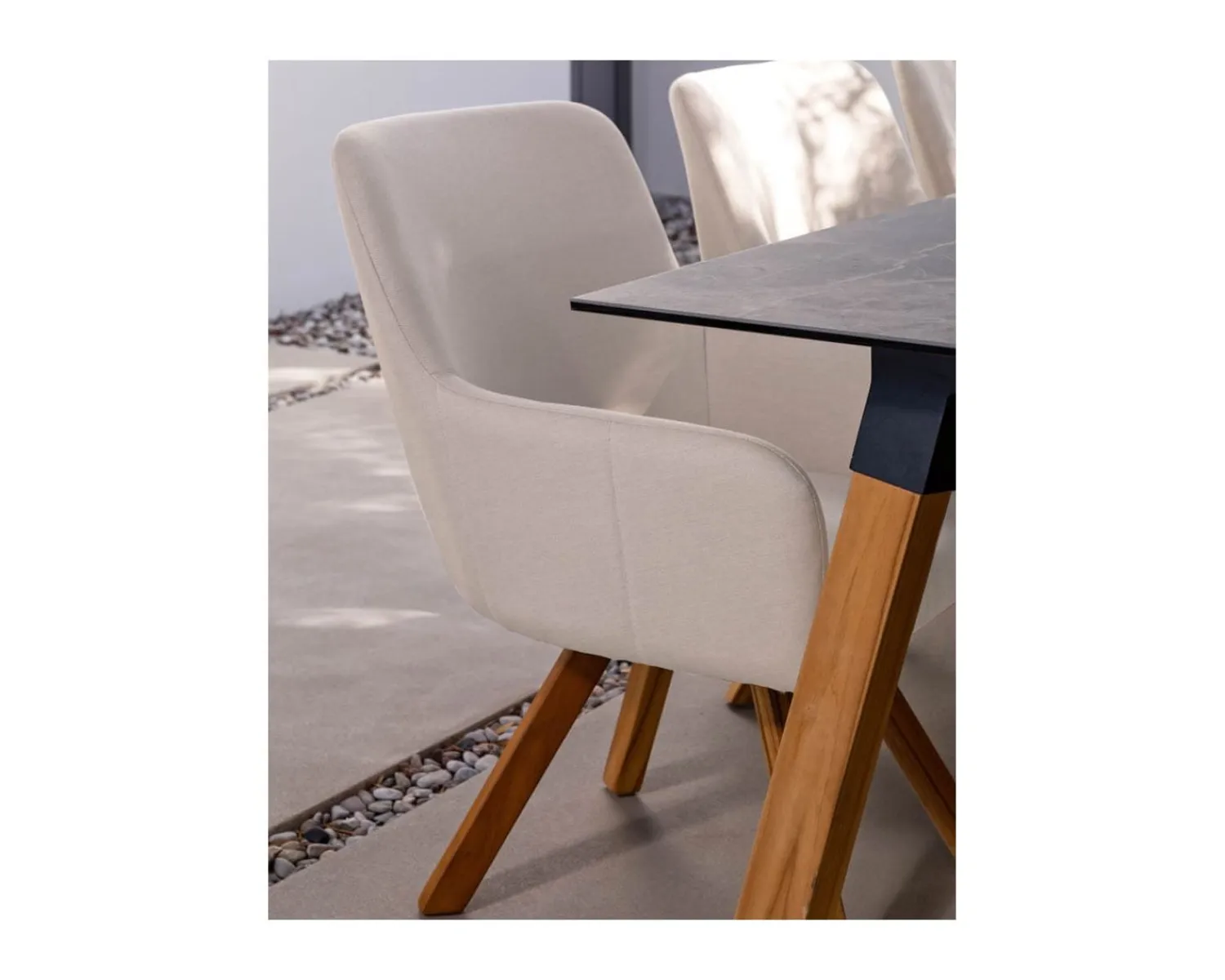 Meuble House Chaise de jardin tissu Sunbrella blanc cassé pieds teck "Lombok" New
