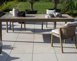 Meuble House Chaise de repas confortable et haut de gamme en teck sablé avec coussins beiges 