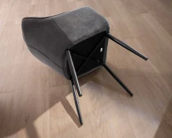 Meuble House Chaise de repas contemporaine en tissu velours gris foncé "Scotty" avec accoudoirs et pieds métal noir Clearance