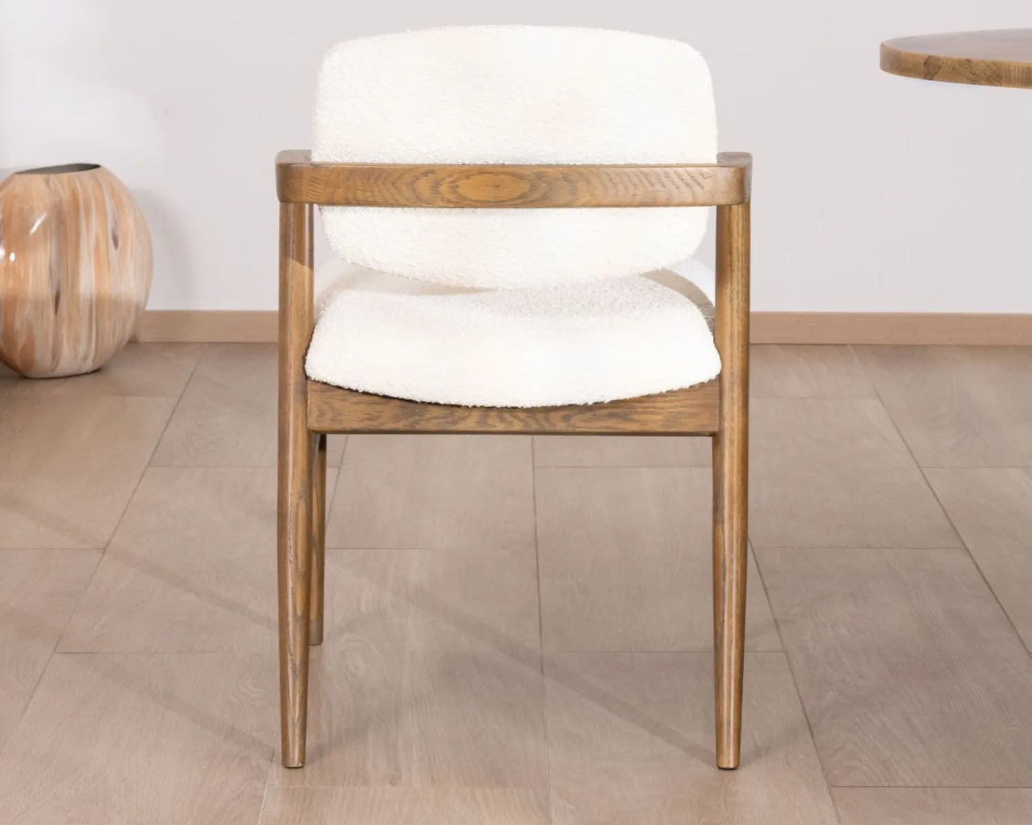 Meuble House Chaise de repas design en frêne foncé et tissu bouclette "Isadora" Clearance