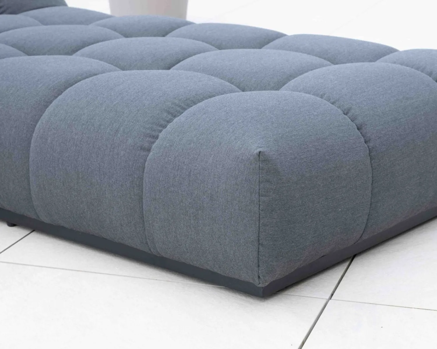 Meuble House Chaise longue haut de gamme en tissu Sunbrella gris foncé "Lazy Beach" Clearance