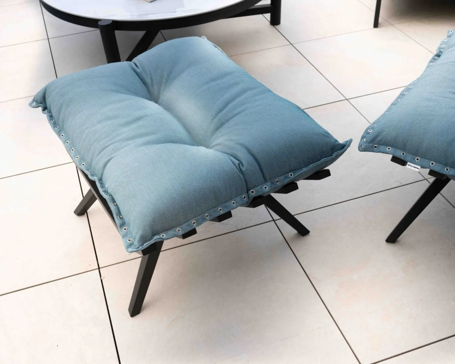 Meuble House Chaise longue haut de gamme turquoise et noire avec repose-pieds modulaire "Lisca" Sale