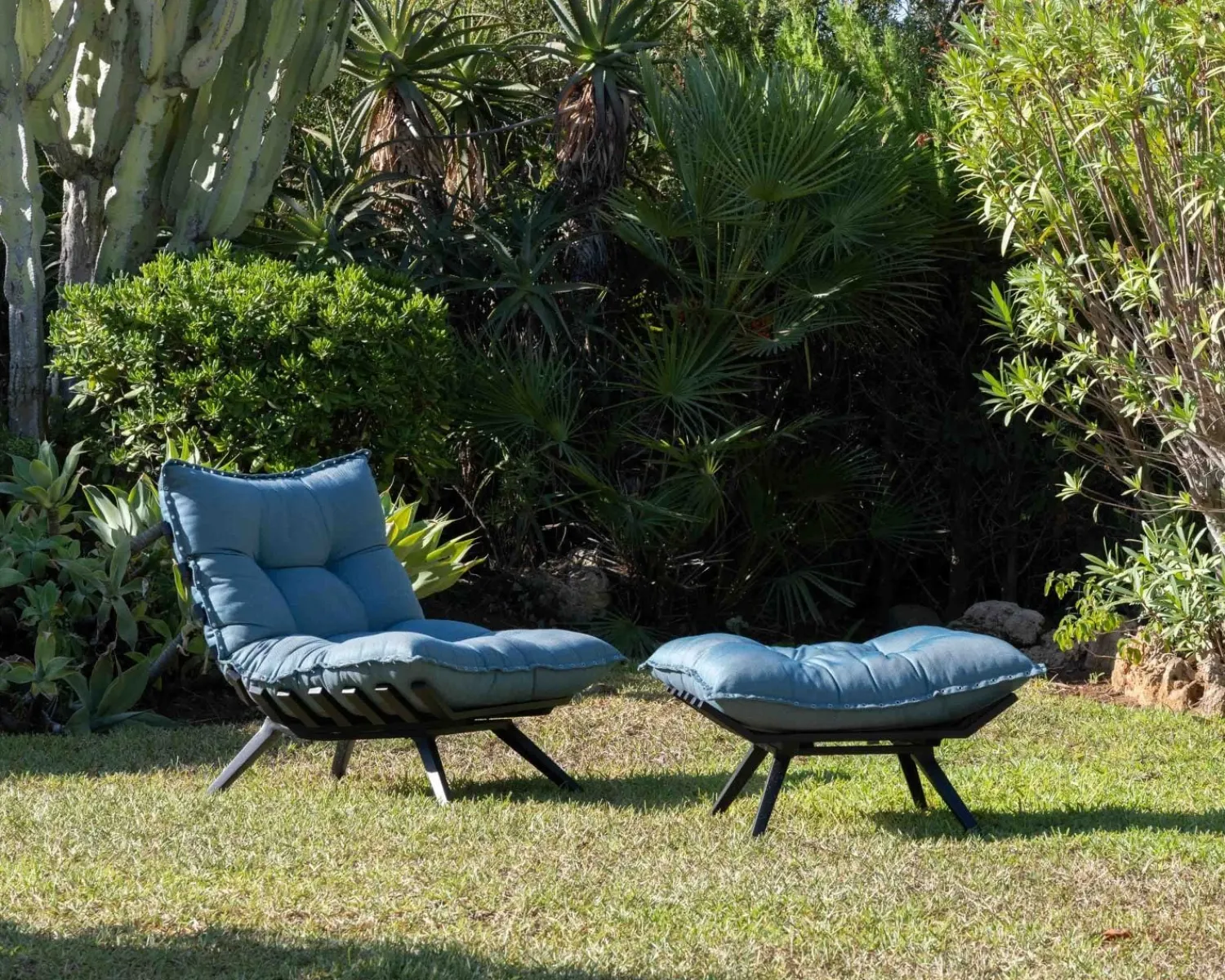 Meuble House Chaise longue haut de gamme turquoise et noire avec repose-pieds modulaire "Lisca" Sale