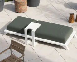 Meuble House Chaise longue ultra confort en tissu vert kaki et structure aluminium blanche