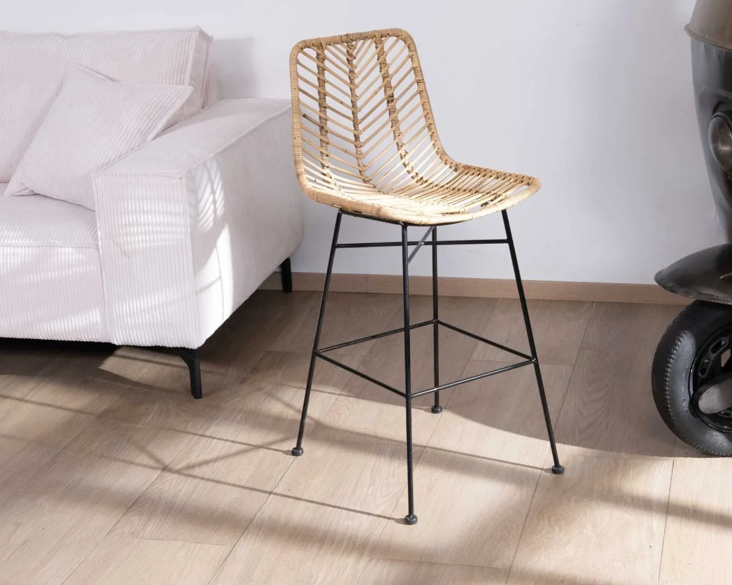Meuble House Chaise mi-hauteur en rotin et pieds métal "Coco" Clearance