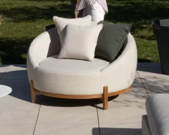 Meuble House Chauffeuse ronde XL en tissu spécial extérieur blanc chiné 