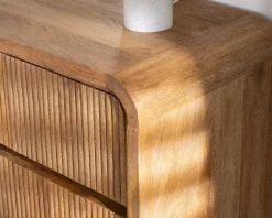 Meuble House Commode design rétro avec façades cannelées 