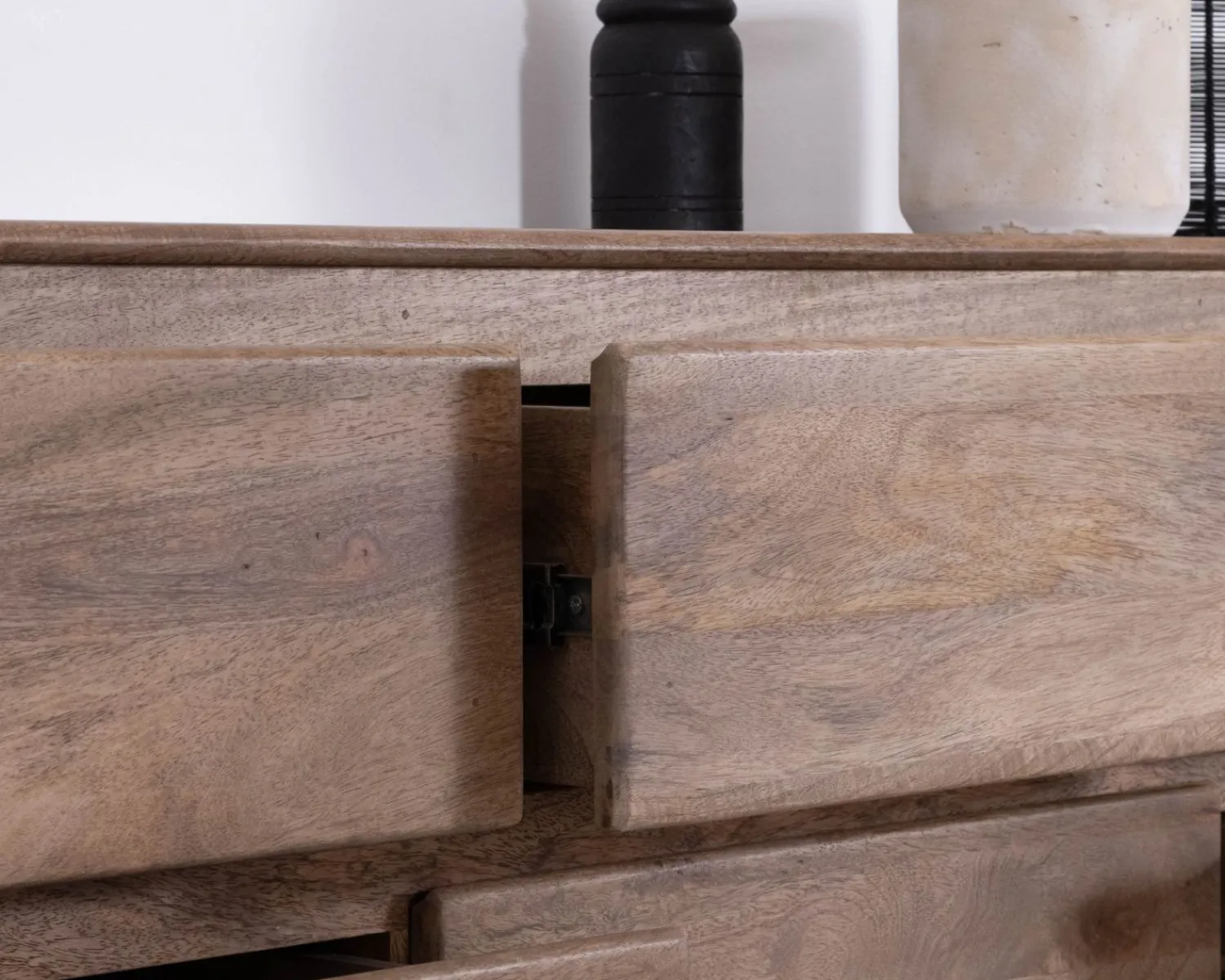 Meuble House Commode 9 tiroirs en bois massif de manguier "Geta" Style Japandi Sale