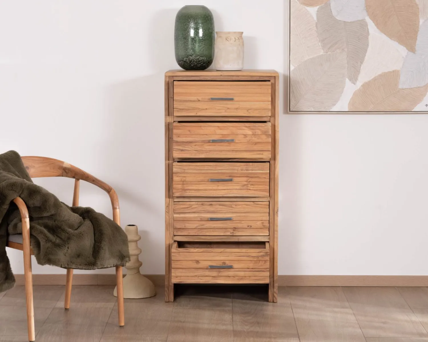 Meuble House Commode verticale 5 tiroirs "Conoa" en acacia avec façades cannelées