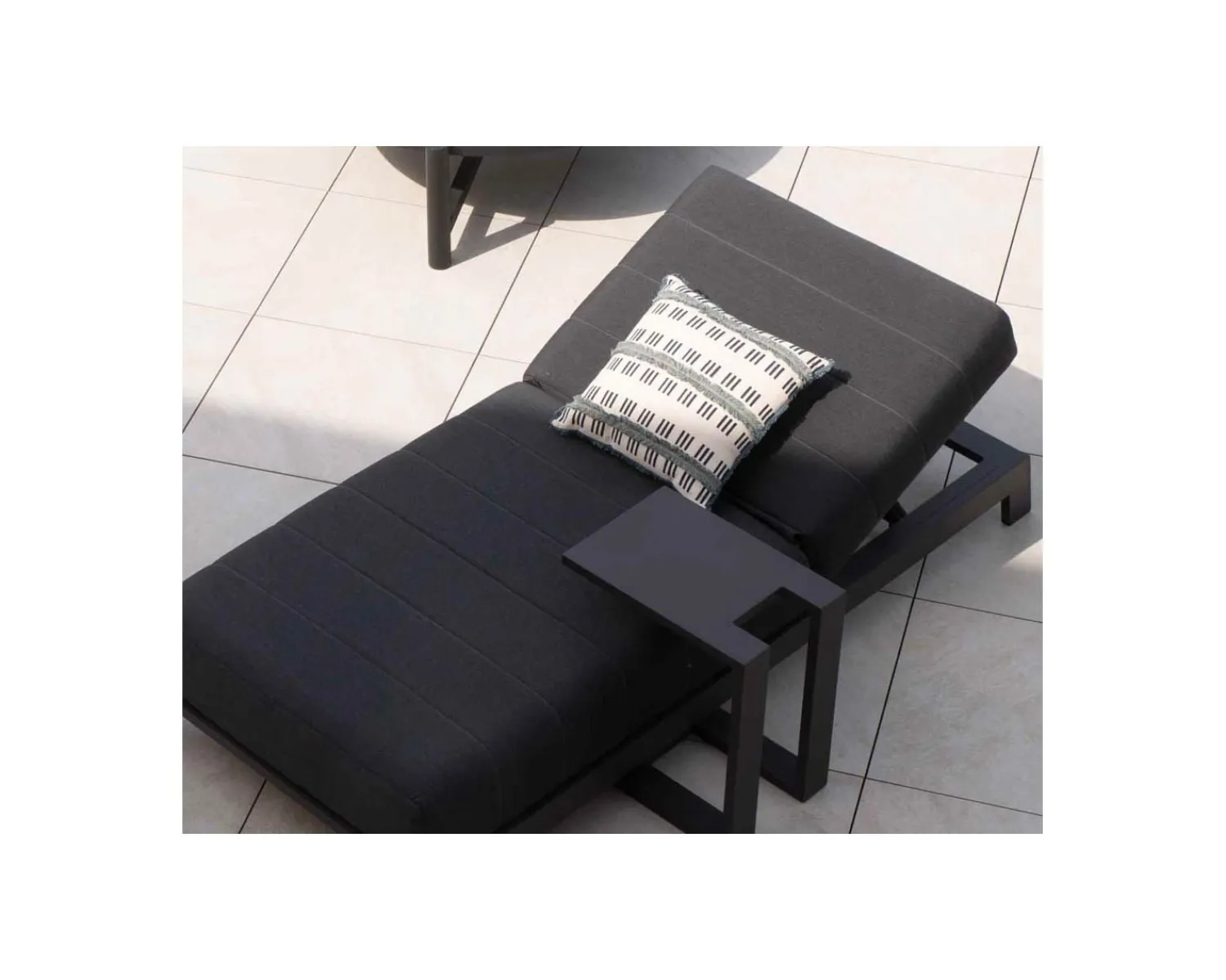 Meuble House Coussin imprimé en coton et lin "Solira" format carré 45x45cm Outlet