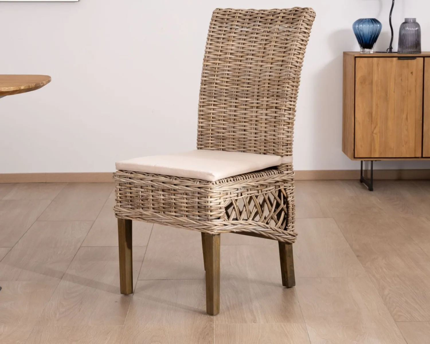 Meuble House Elégante chaise de repas en rotin tressé avec galette d'assise en tissu "Noho" Online