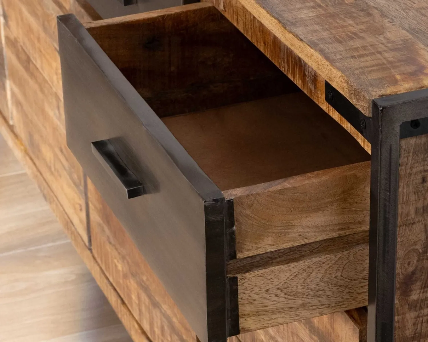 Meuble House Enfilade industrielle 200 cm en manguier et métal "Shade" Outlet