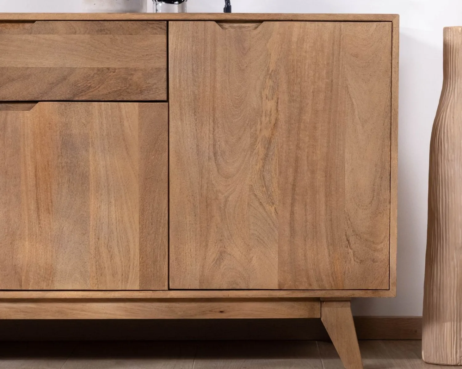 Meuble House Enfilade 4 portes 200 cm en manguier teinte noyer clair "Elyka" style scandinave Best