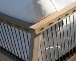 Meuble House Ensemble canapé et fauteuils matelassés en teck et corde