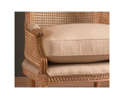 Meuble House Fauteuil cannage et bois sculpté esprit vintage chic "Legacy" Sale