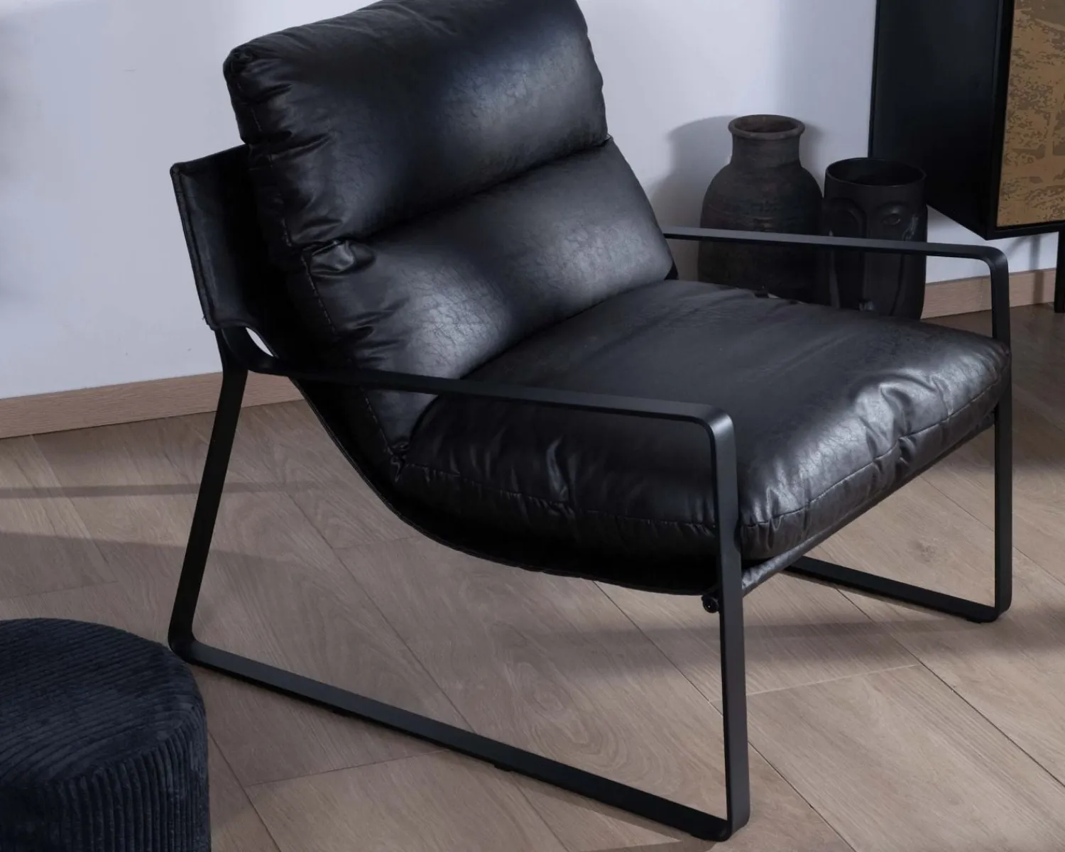 Meuble House Fauteuil club revisité tissu anthracite et métal noir "Torsten" Outlet