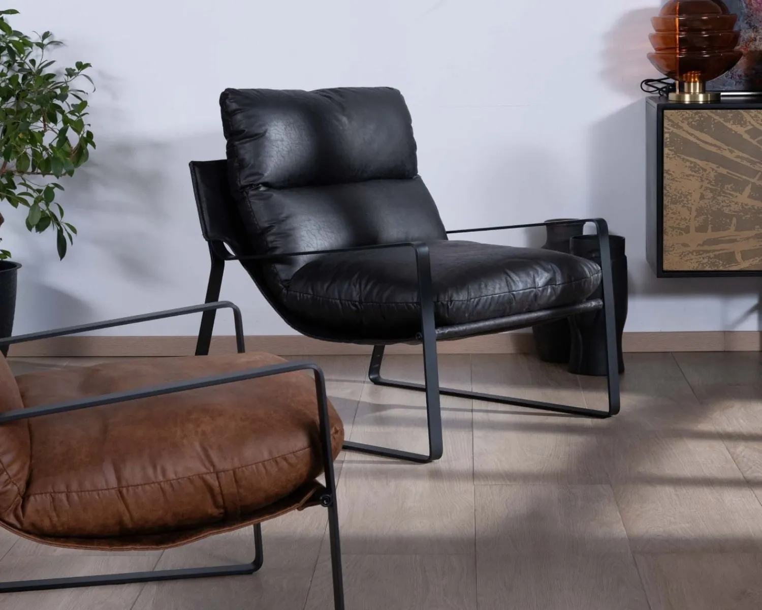 Meuble House Fauteuil club revisité tissu anthracite et métal noir "Torsten" Outlet
