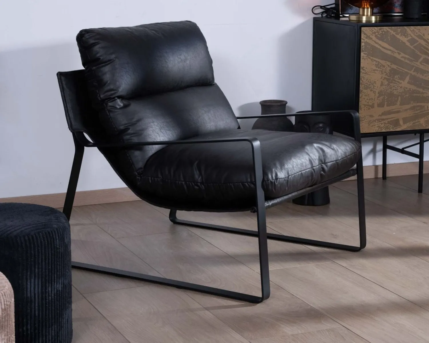 Meuble House Fauteuil club revisité tissu anthracite et métal noir "Torsten" Outlet