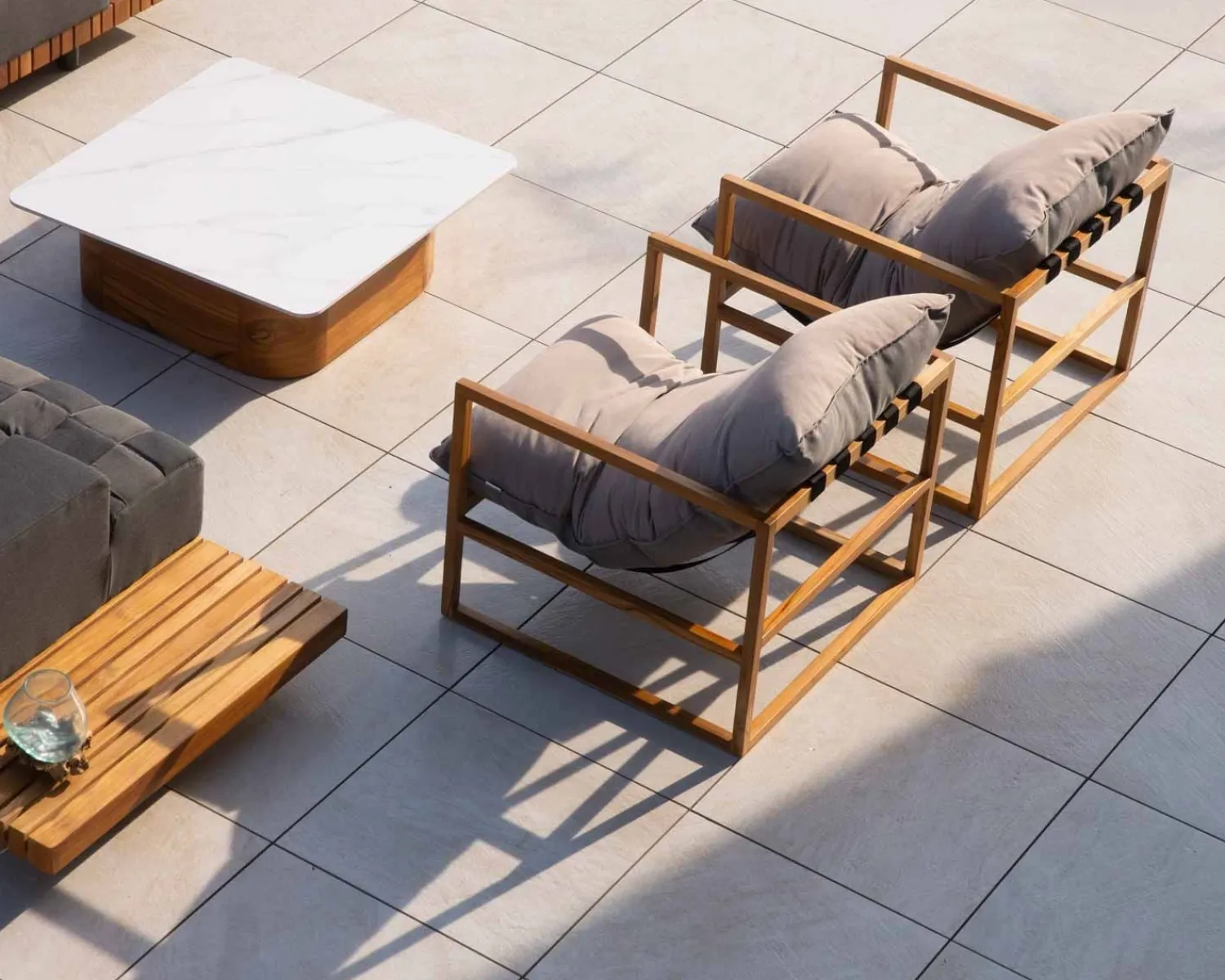 Meuble House Fauteuil de jardin relax teck et tissu Sunbrella Taupe "Maluku Island" Online
