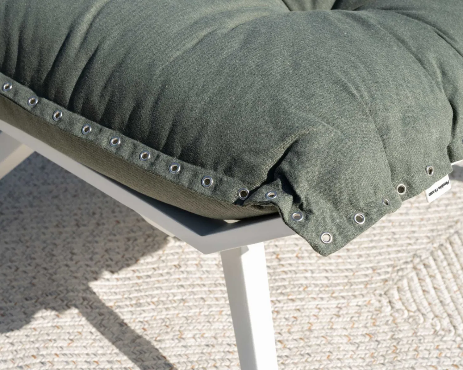 Meuble House Fauteuil de jardin ultra confort en tissu vert kaki avec repose pieds modulaire "Lisca" Best