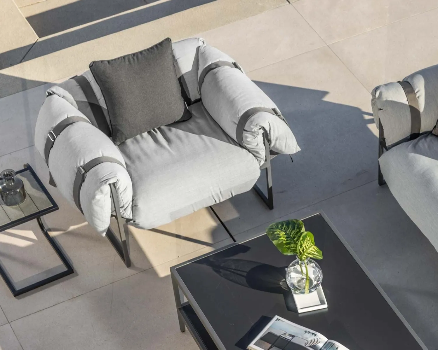 Meuble House Fauteuil de terrasse matelassé gris clair ultra confort structure aluminium "Paquetage" Outlet